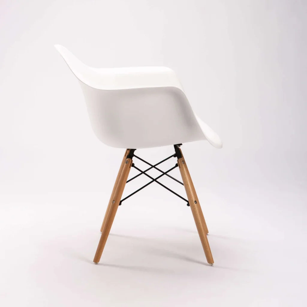 EMMY WOODEN LEG ARMCHAIR - WHITE