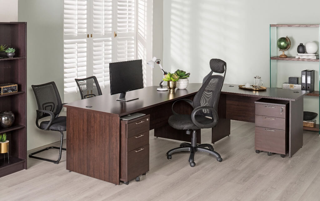 Decofurn store office desk