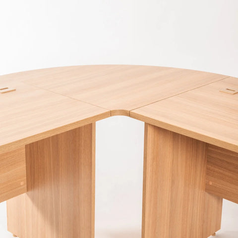 LOGO DESK CONNECTION - OAK